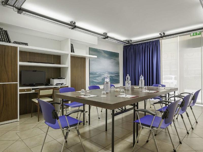 99CAAA4E71051DB56A90D13D3192418E