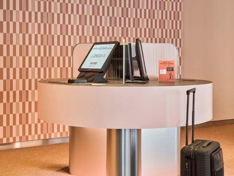 7C95090ADF49CDA7738B2C7904521AB0