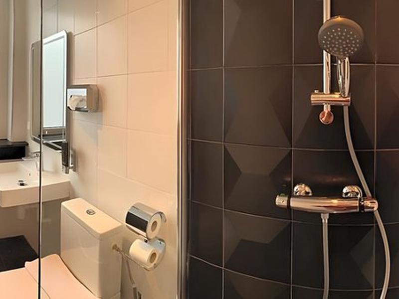 F04239C974BD284FA325979780B22FF5