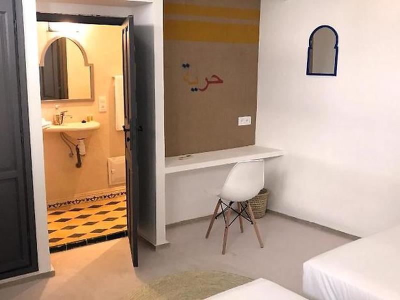 D9FB6E15E1A398ABC9D93C8C2767F292