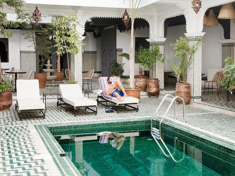 FB699AEADCDC6D9CF0B721D39C53B11C