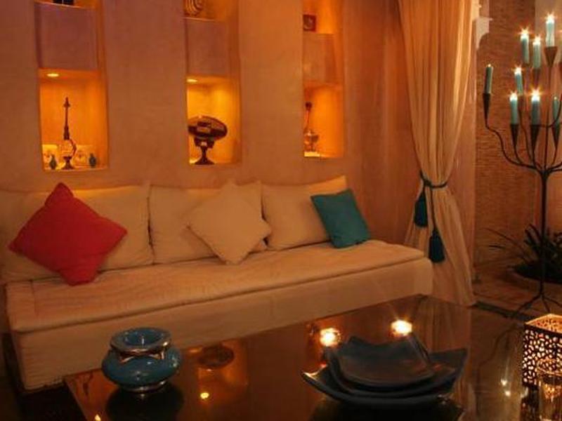 FEC686C68EC0097C7FCC285C609584A8