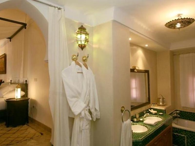 4D9D3934A7E119915ACABE4B4959A3FD