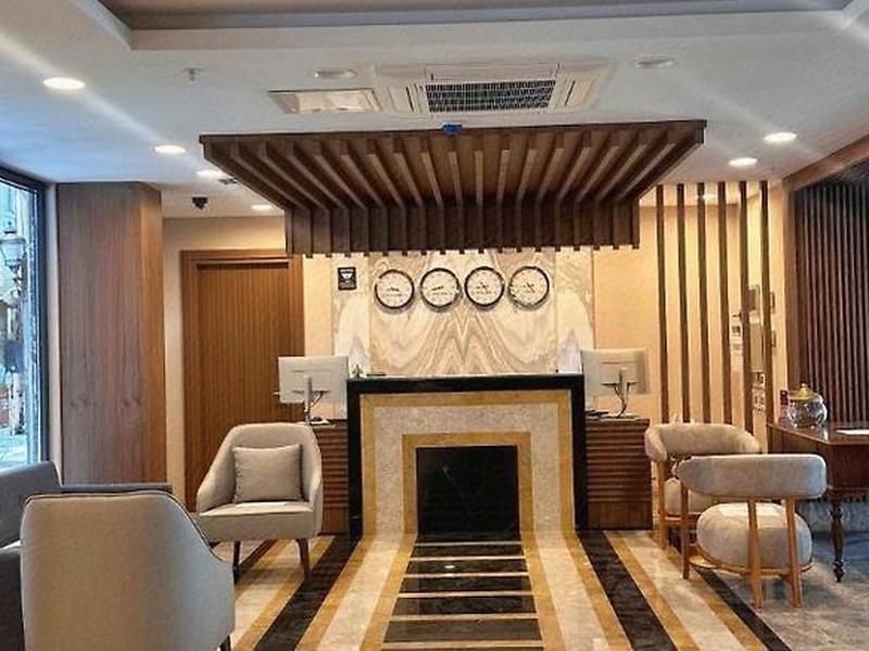 CF06F4B17E1E27D66552F8D5AE891F9C