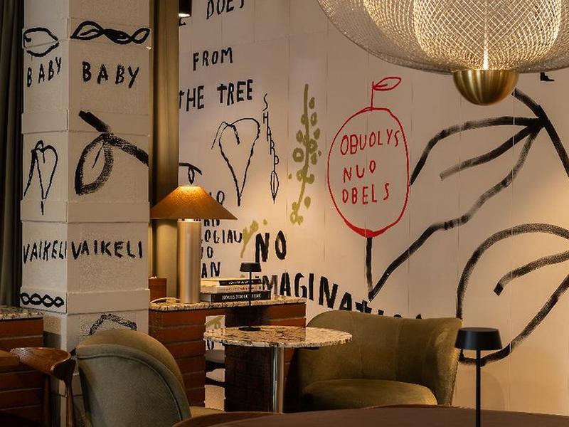 0AC72456CD5AC1F250B6F2B025A2002E