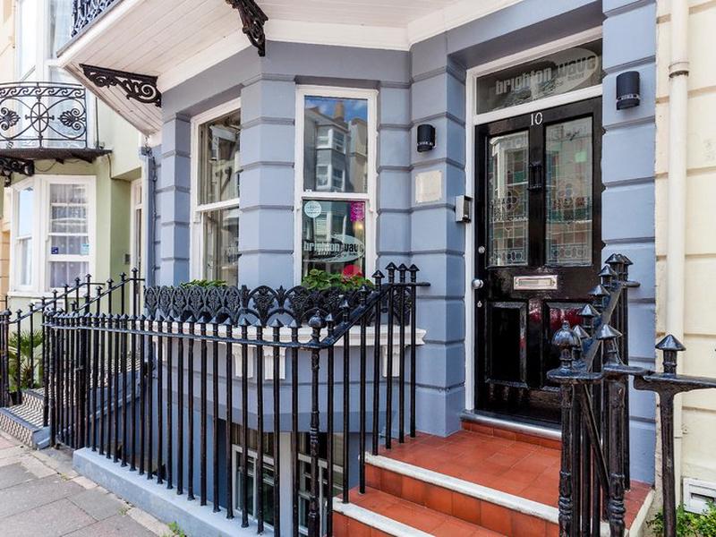 E9891E545FFAF708126A76F33BB23D17