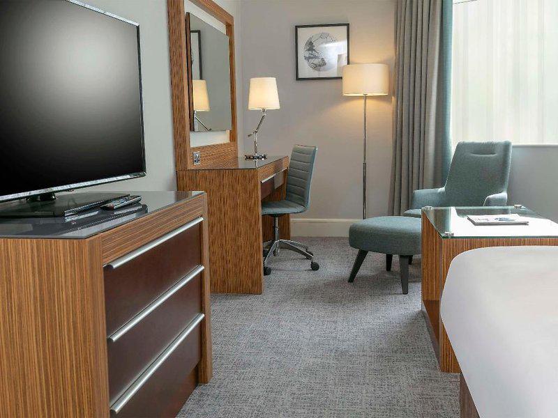 C7BC97DEA14873C1CDBFB75B17993E89