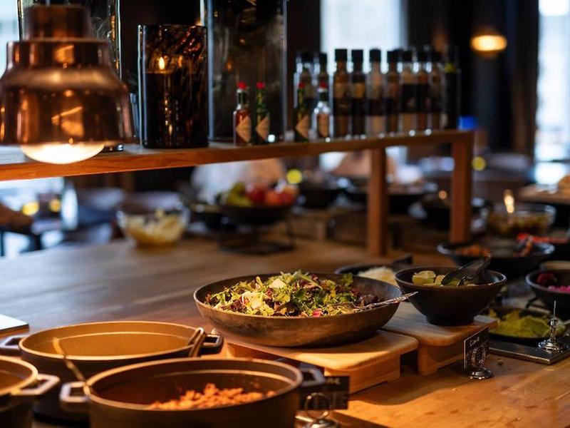 D253C65B08867D479177748E47C18B4E