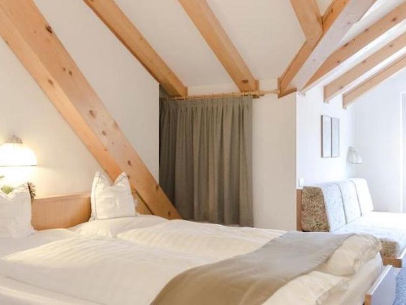 DDE40C719DF4378A32E7855437BBCB72