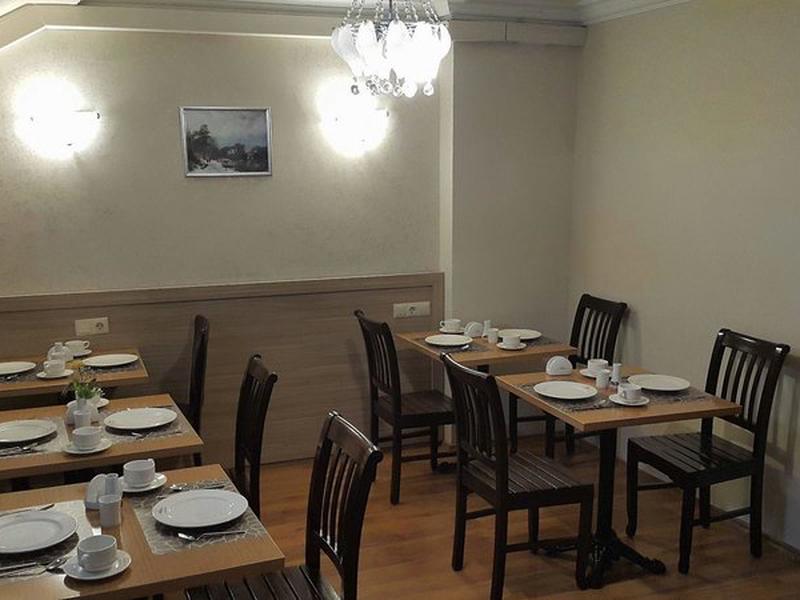 98AB125B9D80DD5F0A328ABEFEBFBEB5