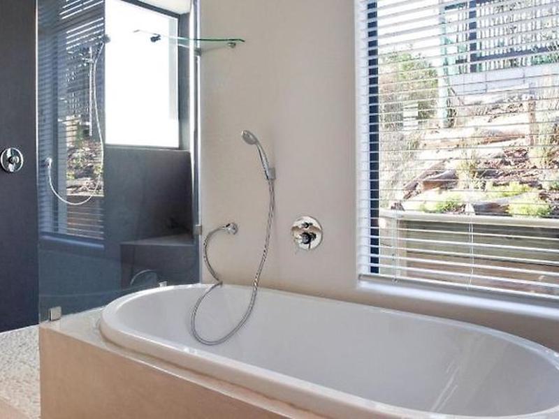 0E8DC52F606C9B77439E779CE9DF37E8