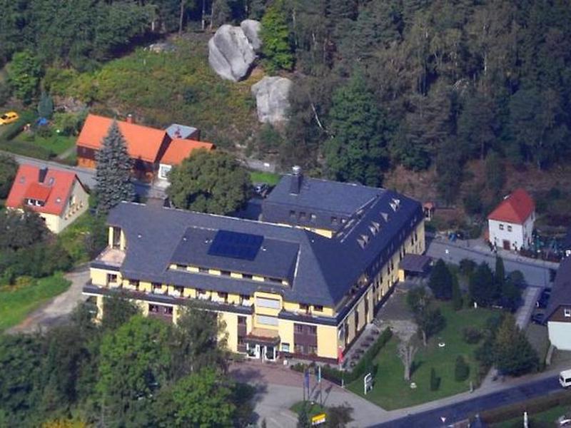 533F19DC0A44C120AA2EAAA44C440150