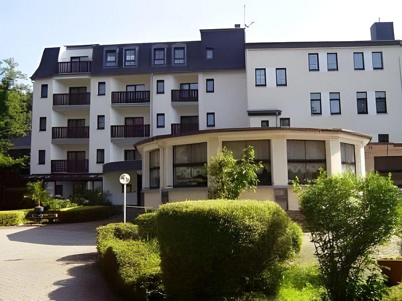 7DA8E897EAA3CF77D9B24E34E16B0513