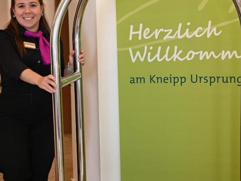 365BA2A4588F9934AE2D6250E714F567