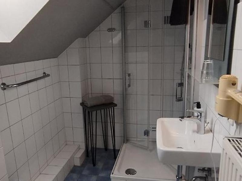 F5AB262C1D8D38C5B5A370DB241316EA