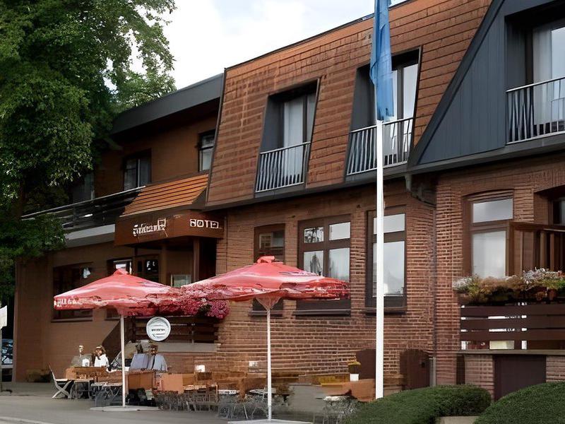 8E2FCAD3381A10C02D8A6D4BB7FF0C2C