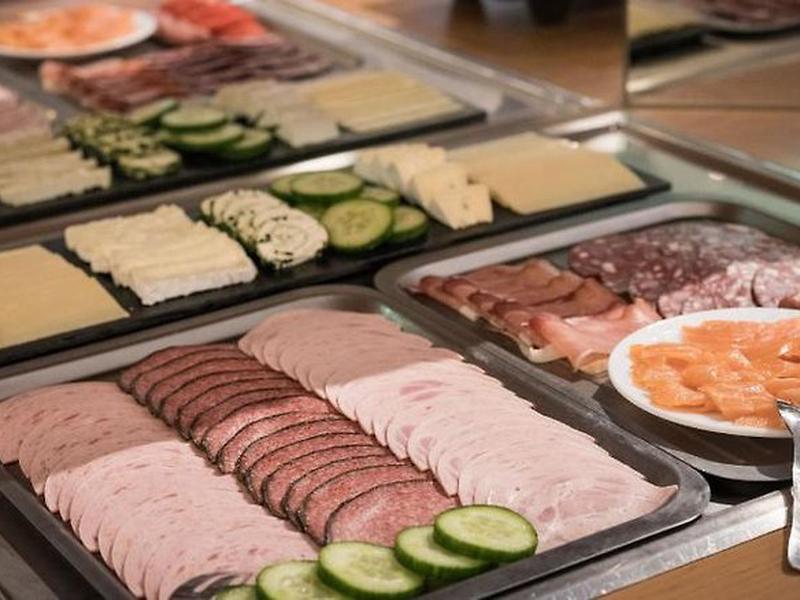 F305C8534EB1F8D1B2A4B285D504B424