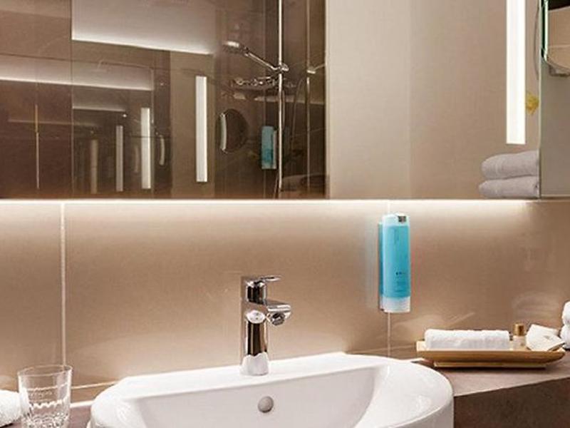 EB8465B36D9B47E5959D6A3CFE5FE730