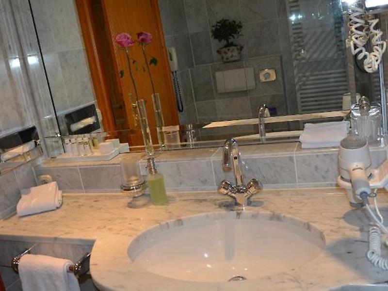 E20613C31A665D2665A38CE7704E503F