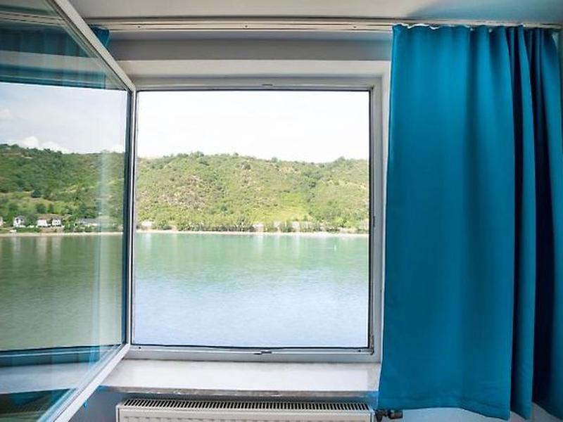 6CB86BA00D4E79D301A6C50DCC20DA26