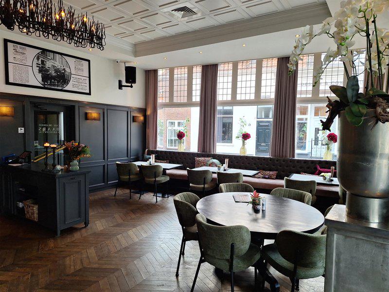 E737A2582B0FAF85085F54B051271E32