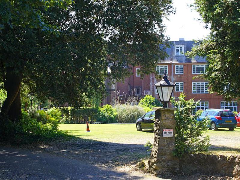 5E8095797F893109FB5CB432191D27A3