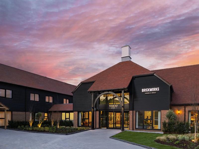 892F9DEFD8844CAC83DD9526D1096589