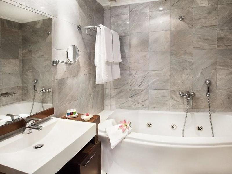 C2ACFB81353064FB9F0426F510107EF3