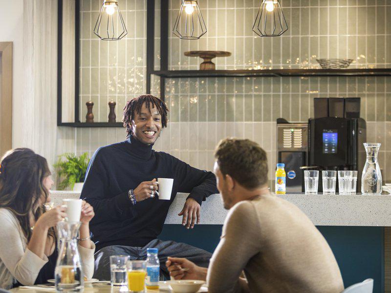 1161AC11F528BA42AC974185046180B8