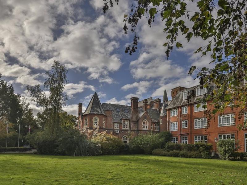 57AD63E6FB9305E20624E0B71D7E3AAD