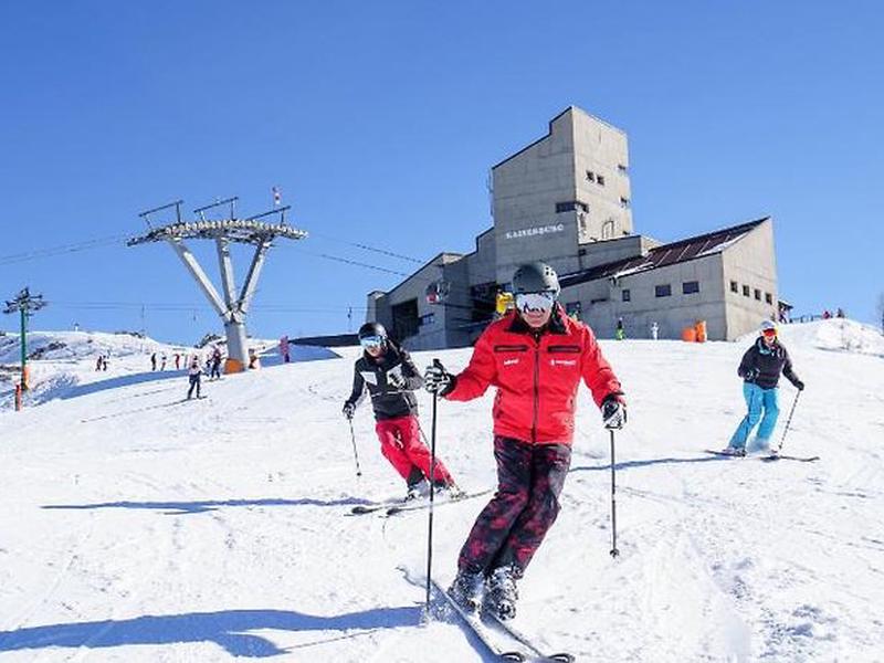 1A8C2D081FEFEE3B664ECB852F139F99