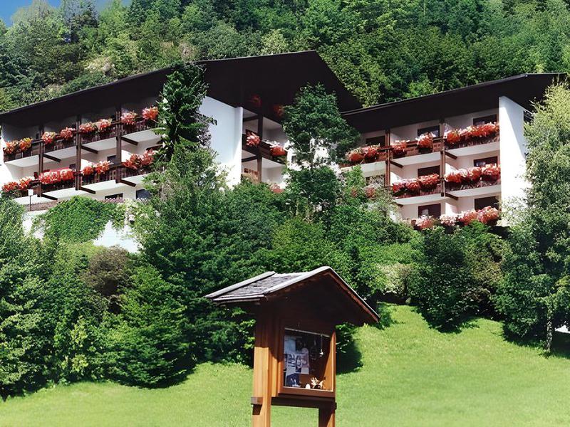 224BB2130F64052779E24FC93965D3BC