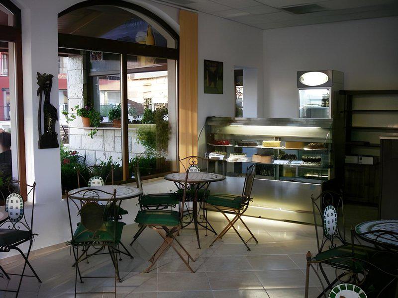 B162FC9565BD62E846D328316B948072