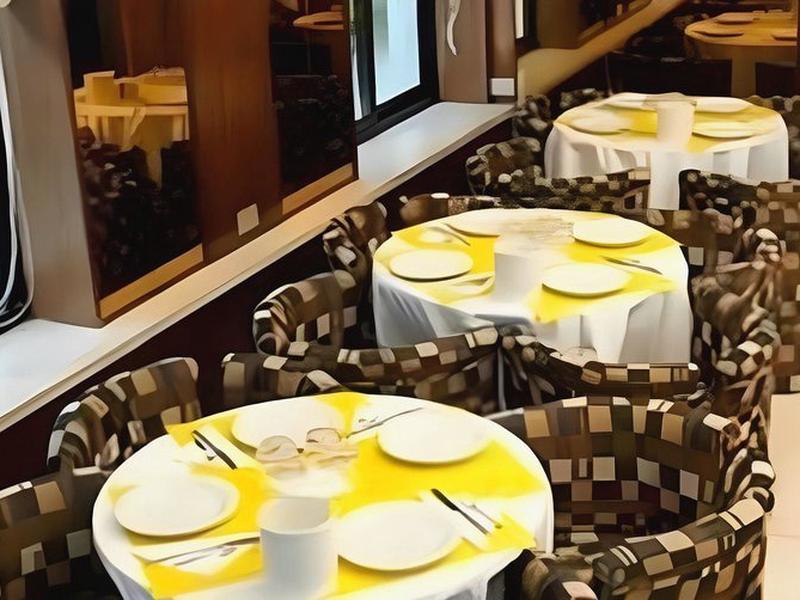 Club Hotel