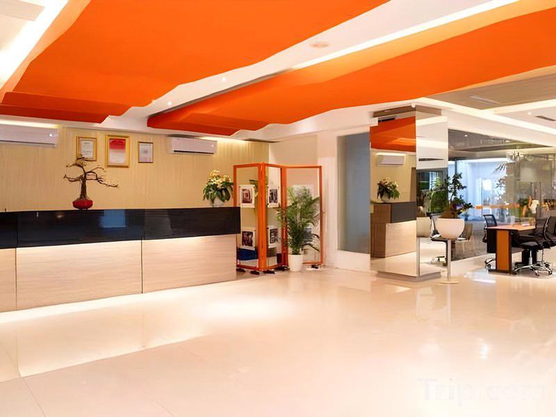 Hotel & Residences Riverview Kuta - Associated HARRIS
