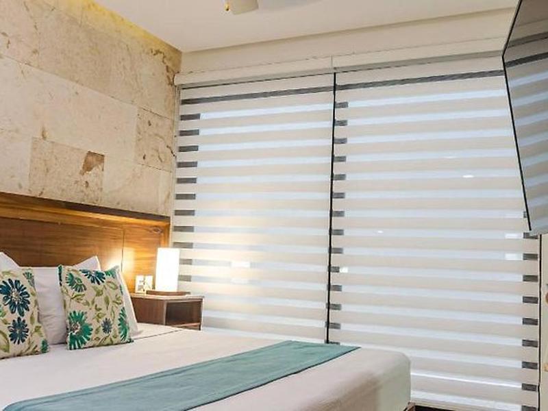 Grand Fifty Suites