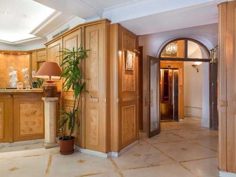 819B12EDB33D9212A2DEBA8A10A6687E