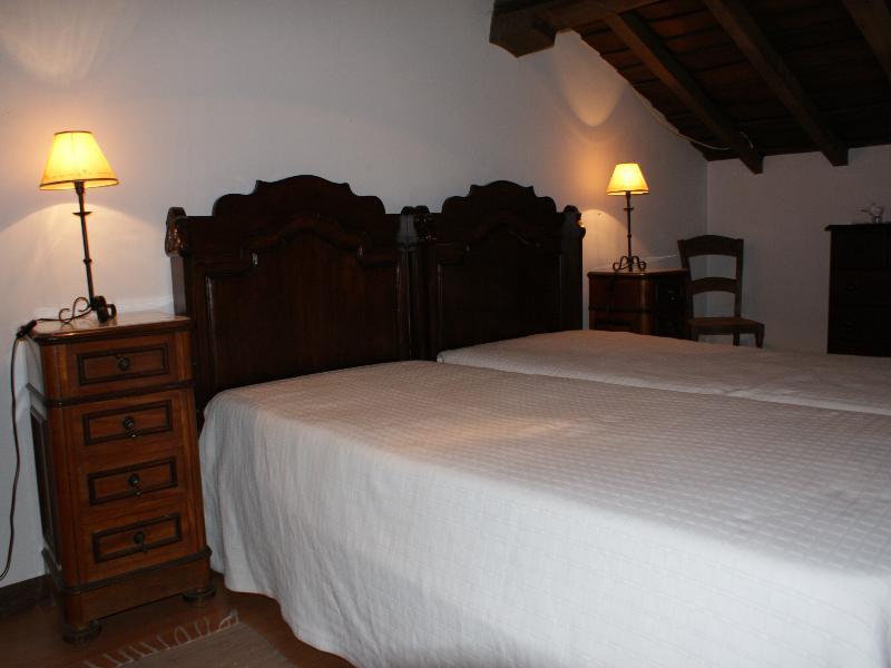 E7386E58B6355FDE202E12064E8B485C