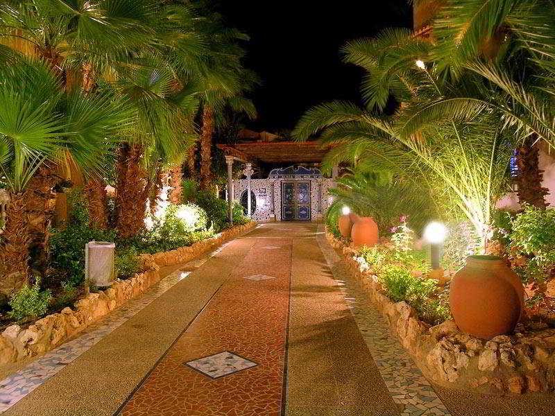 CACFBFFE781523D365F668637FA4D47E