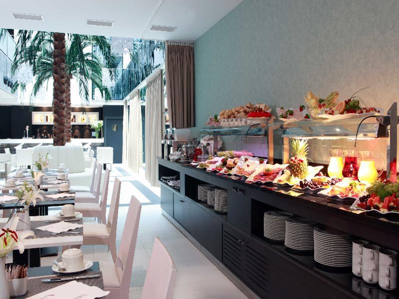 BB246E5323E77427BC9D64529872121B