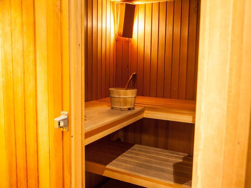 2D8293742E61186BB0304DC6963EEF25