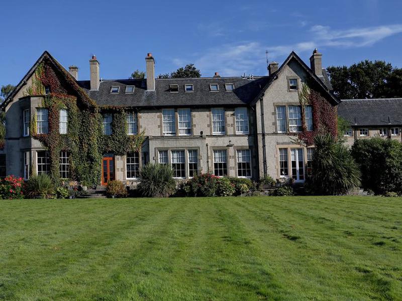 CF63FFA4492664F5616243E2731E56C2