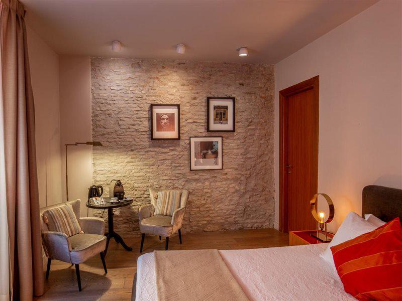 Down Town Boutique Hotel
