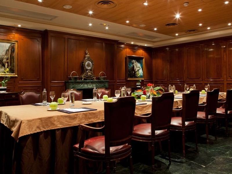 0935772CA4433DE2A8081919A898563D