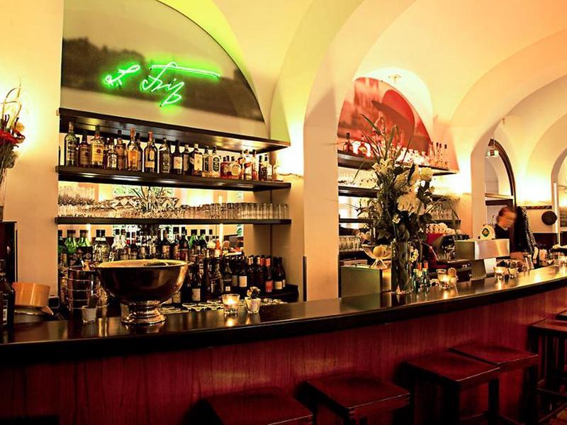 BE7ABE90BD48BC0118E31975E817236E