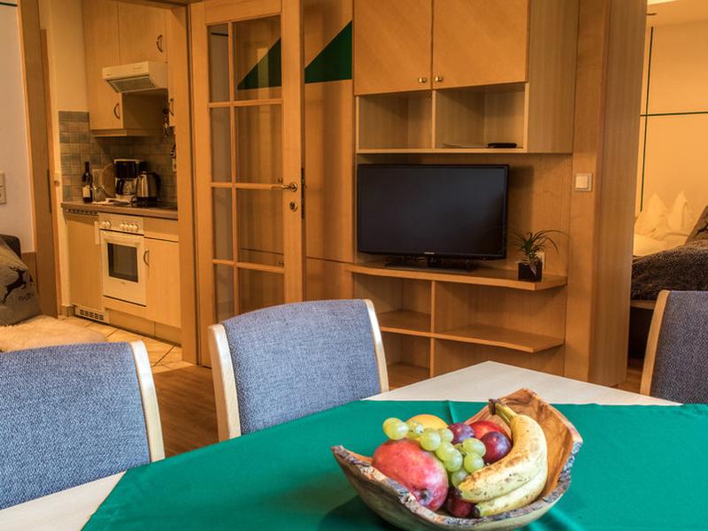 9771F7DF09A247A9C9D37A95AE5A8565