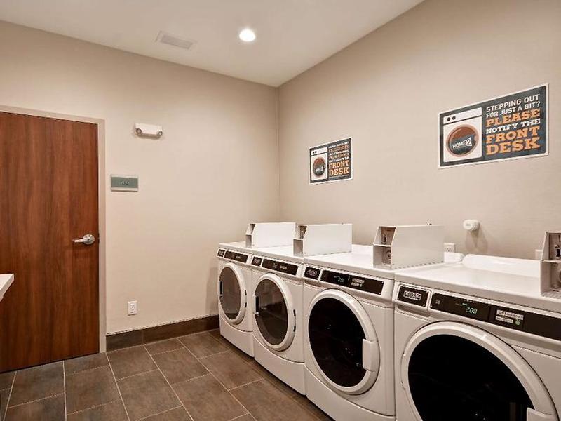 18F2CC26B4A2C3C69C8DE37475C027AE