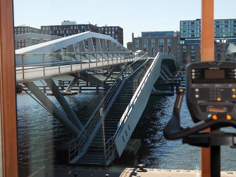 FBA599AA51846611C1C816E3A6CDDD9F