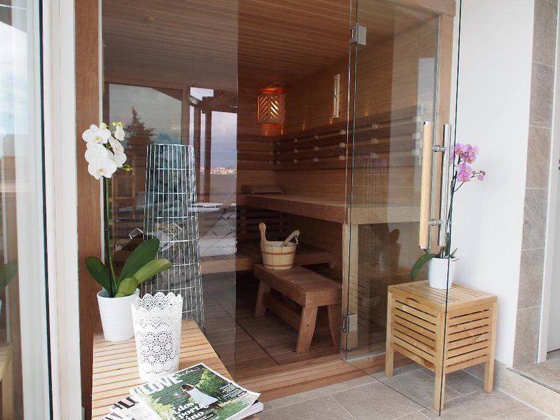 20D230FCE5F7914BE27C79A97EB4A86B