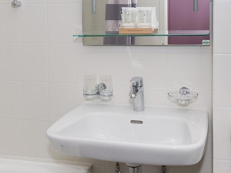 BBC7D99A2CCAB2D665A082DF76BB06BF